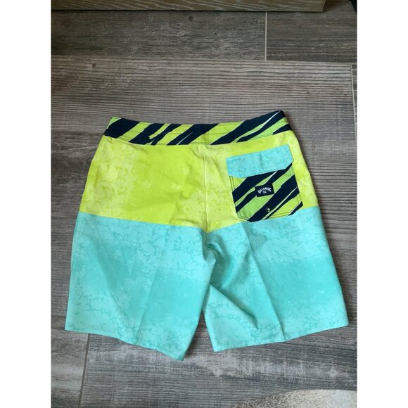 BILLABONG Recycler Fifty50 Board shorts Mens s size 30 NEW Green/Yellow - Picture 3 of 3